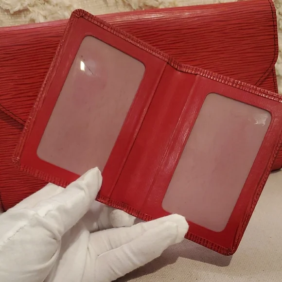 Louis Vuitton Red Epi Leather Clutch & Card Case Set - Picture 9 of 15